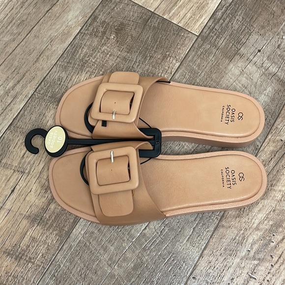 New Oasis Buckle Camel Sandals - Picture 6 of 10